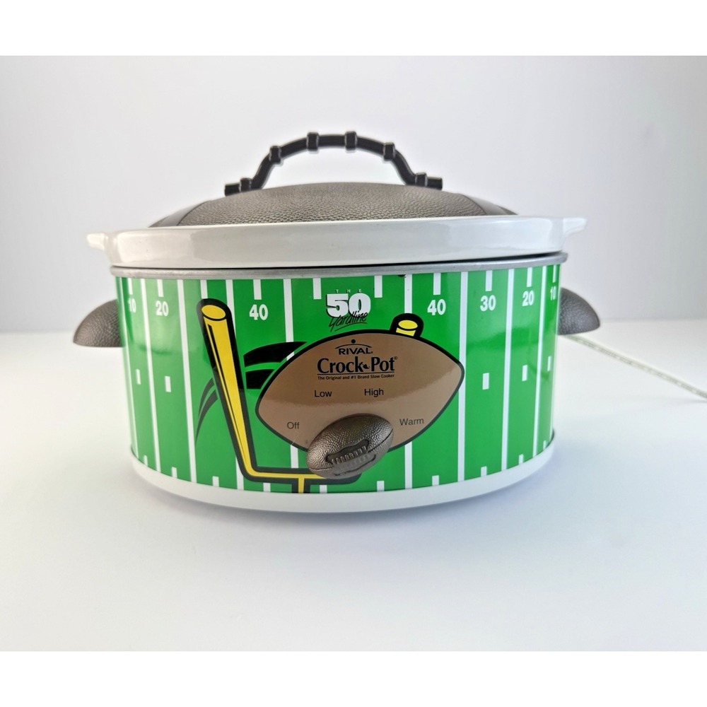 Rival Football Tailgate Crock Pot SCVS300 The 50 Yard Line Slow Cooker 3.5 Quart